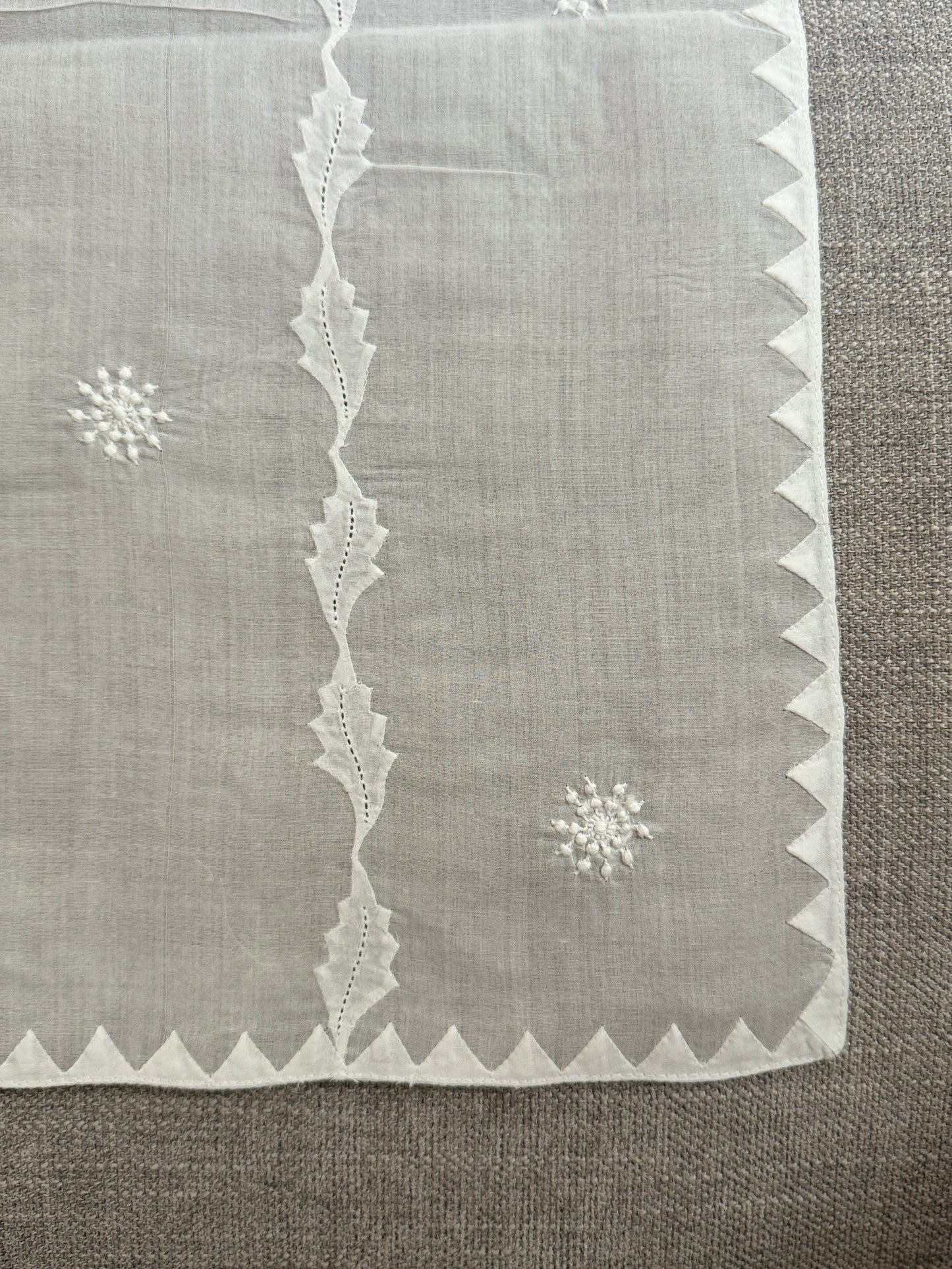 Bauli Small Table Runner
