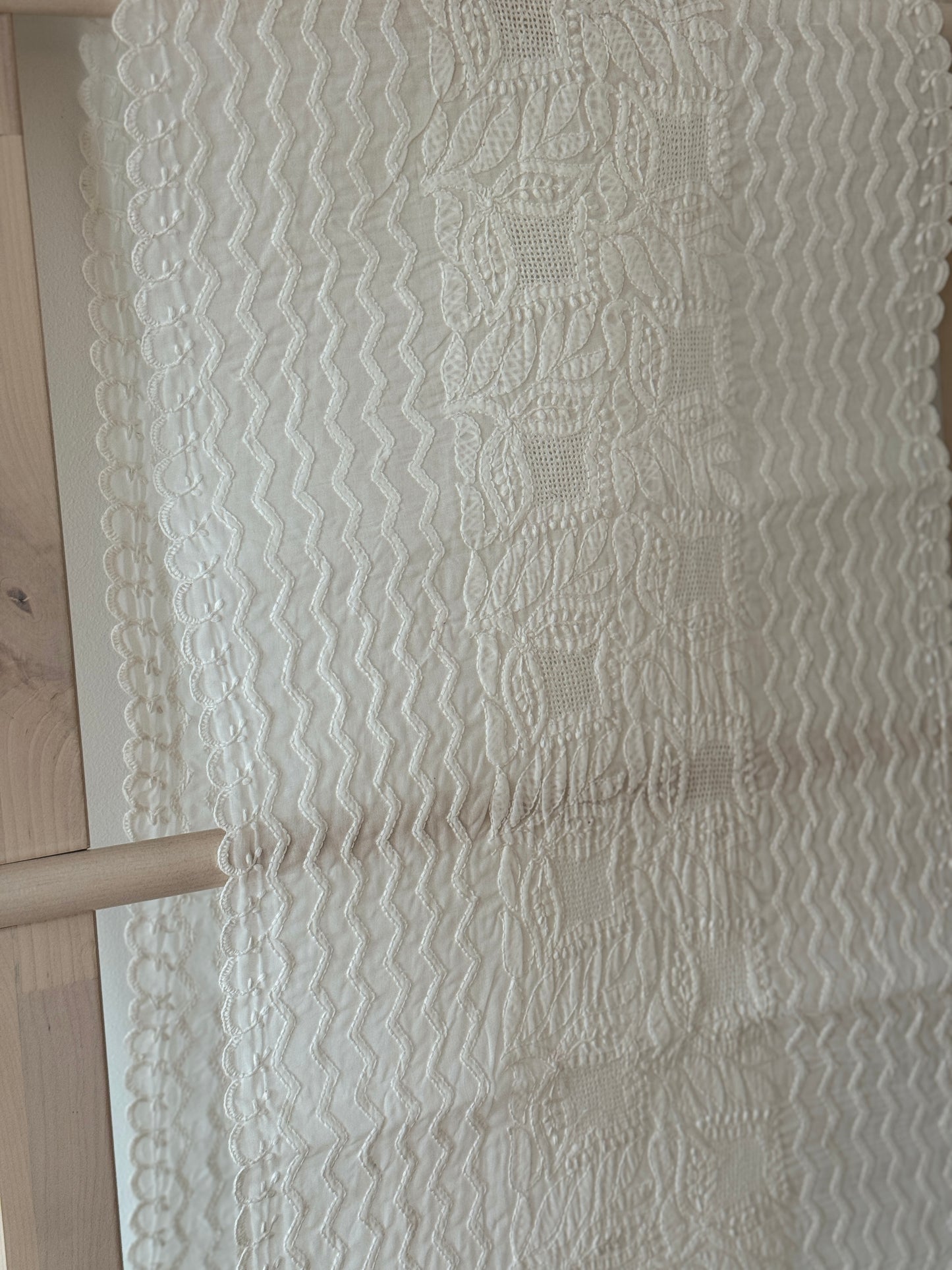 Jaali Large Table Runner