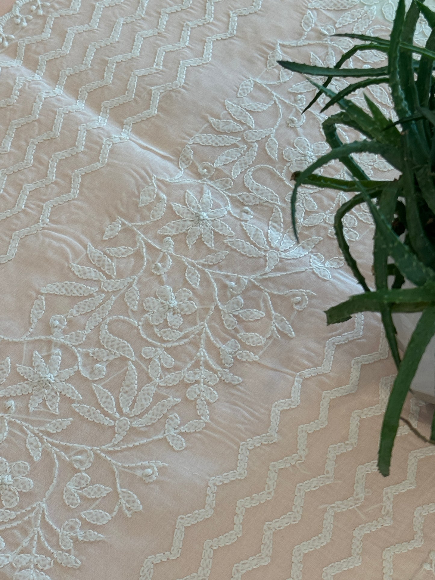 Shaahi Large Table Runner