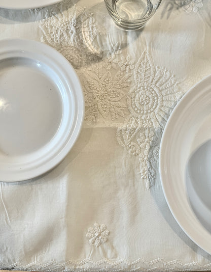 Bara Table Cloth