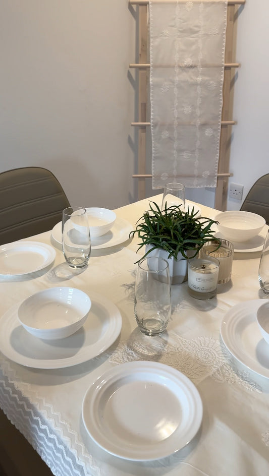Bara Table Cloth